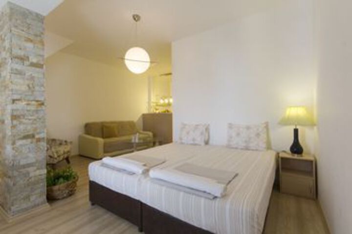 Room 30 of 51
