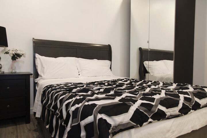 Room 3 of 61