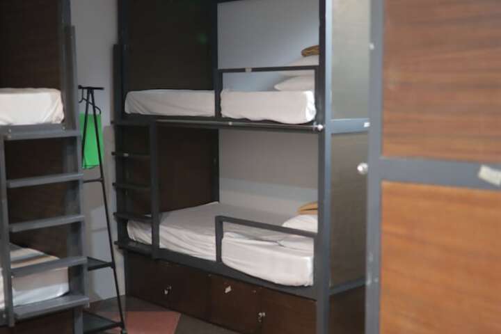 Room 22 of 42