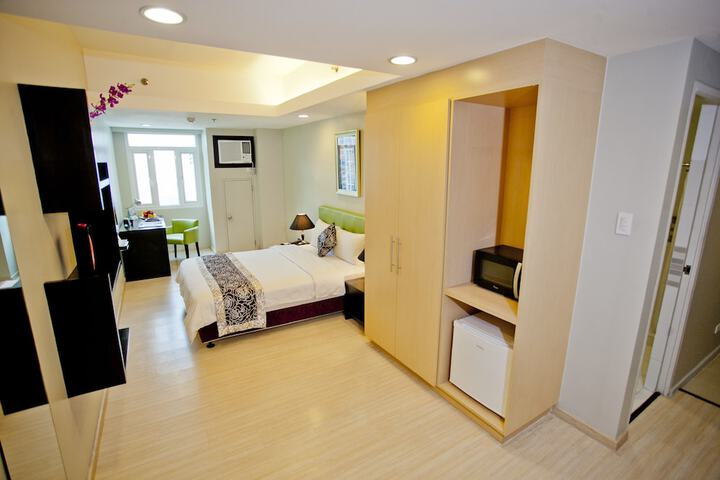 Room 14 of 66