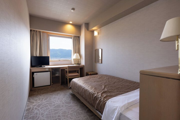 Room 13 of 53