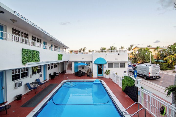Hotel 2 of 44