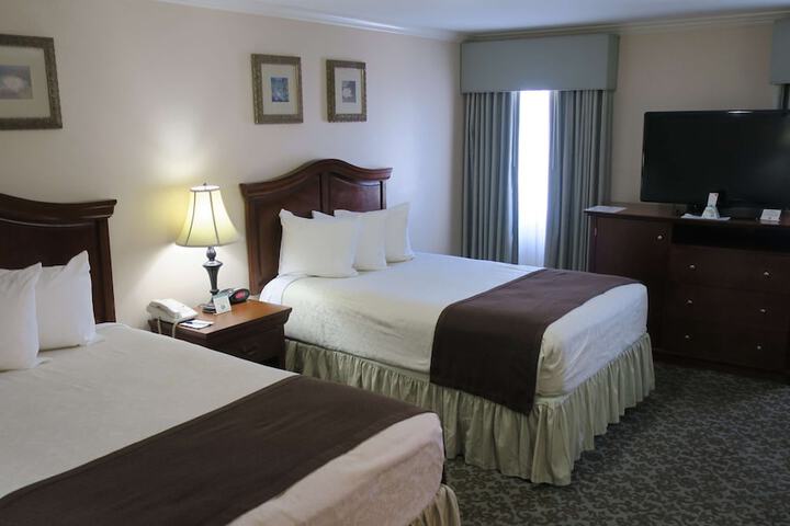 Room 14 of 32