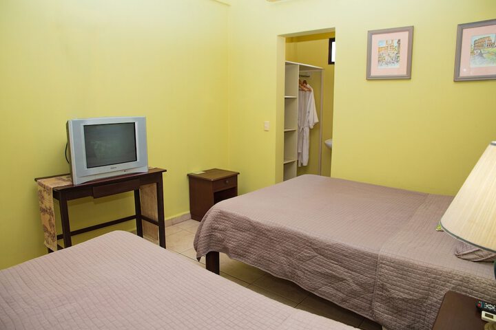 Room 18 of 46