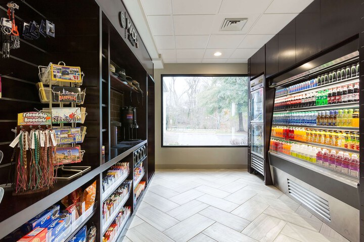 Snack bar