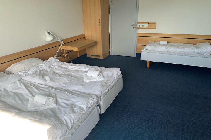 Room 13 of 53