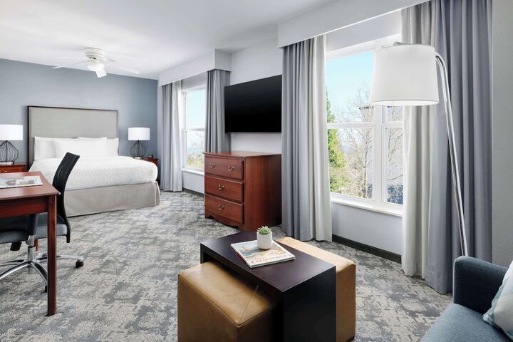 1 King 2 Queen Beds 2 Bedroom 2 Bath Suite (21 of 28)