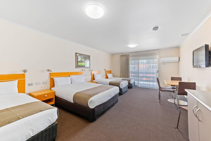 Room 20 of 48