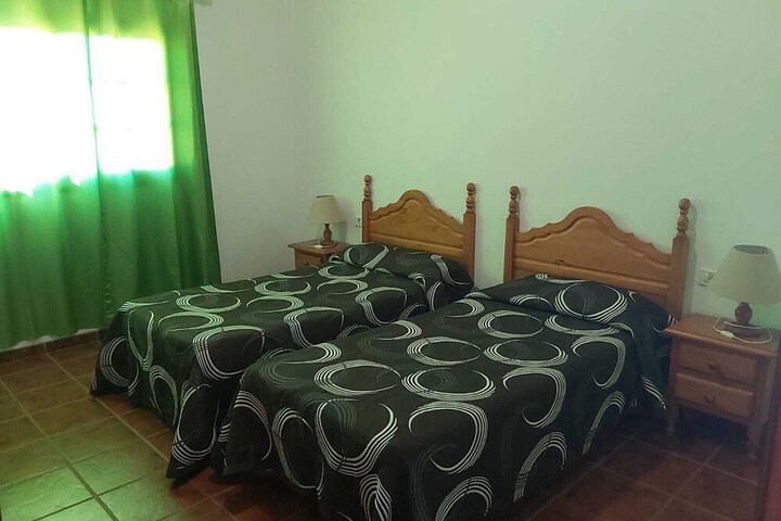 Room 8 of 60
