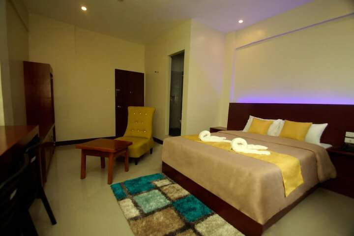 Room 15 of 23