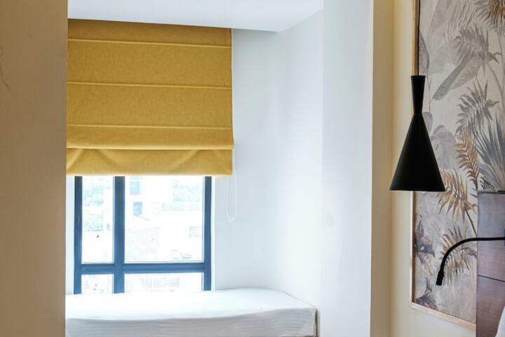 Room 45 of 141