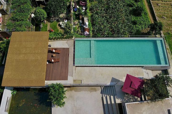 Pool 132 of 147