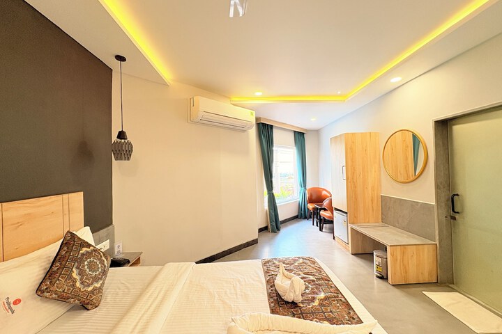 Room 8 of 154