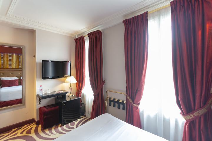 Room 4 of 39