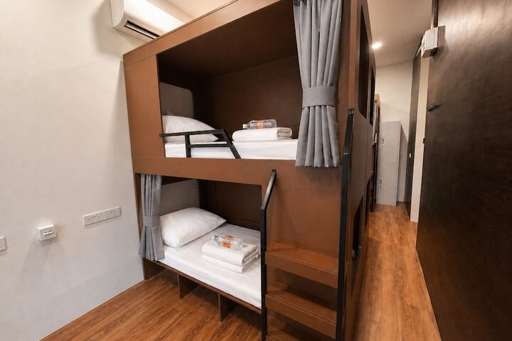 Room 57 of 121