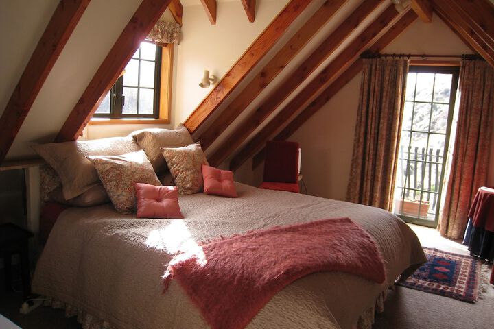 Room 2 of 40