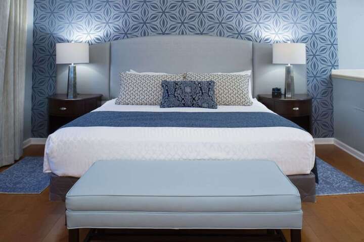 1 King Bed Refrigerator WiFi Full Breakfast (8 of 31)