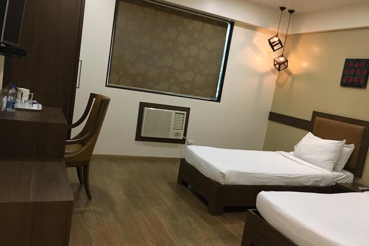 Room 8 of 23