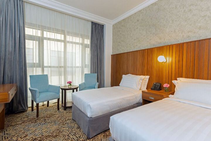 Room 13 of 25