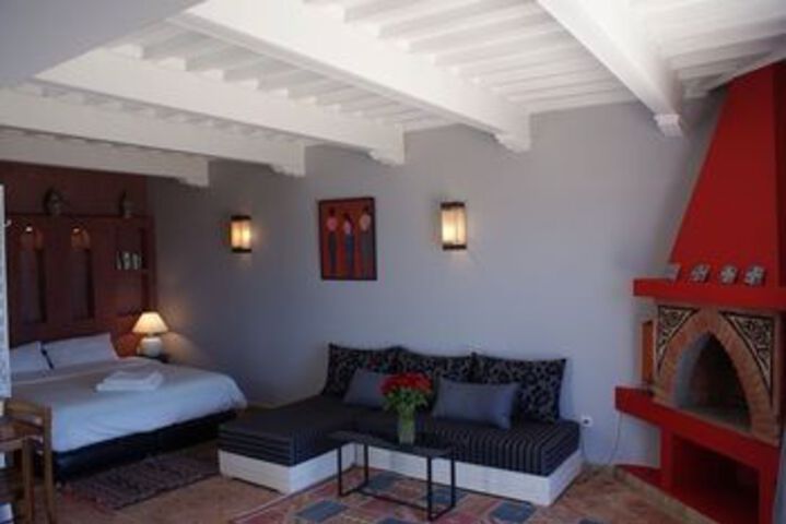 Room 12 of 32