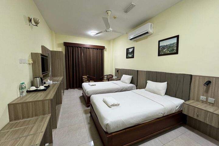 Room 18 of 29