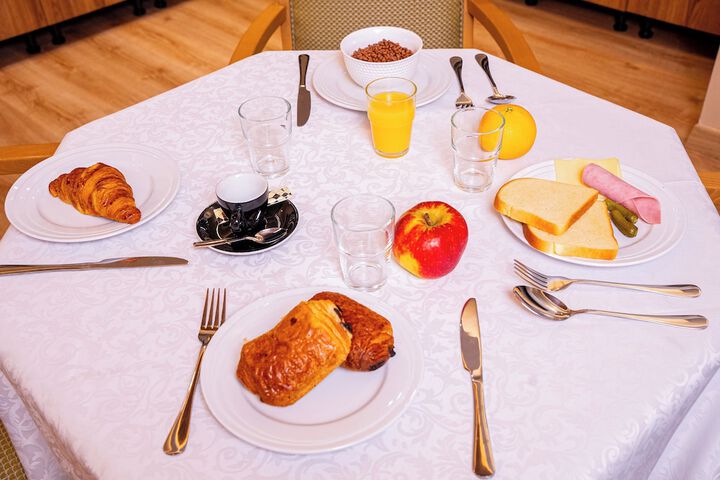 Dining 47 of 47