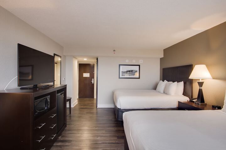 Room 15 of 37