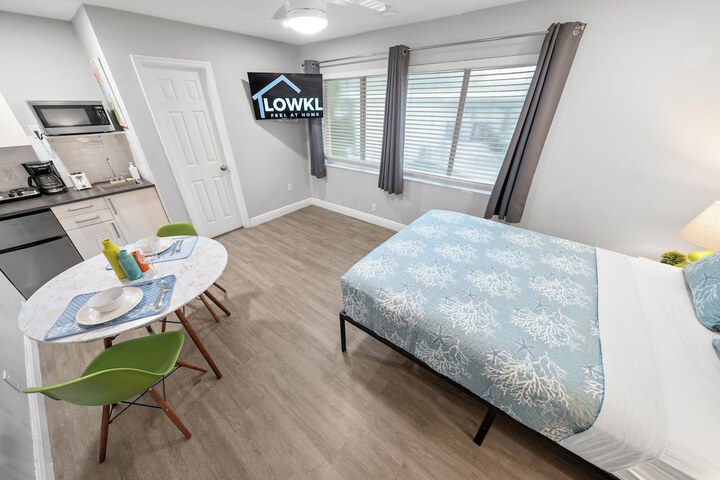 Room 12 of 52