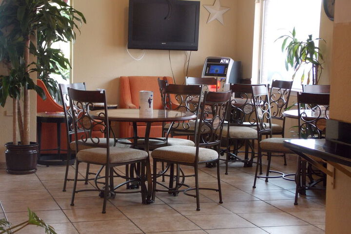 Breakfast/Coffee Service 20 of 128