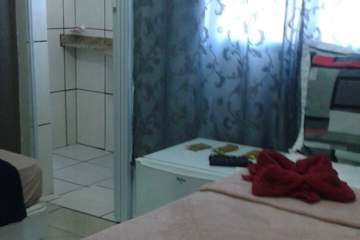 Room 3 of 37