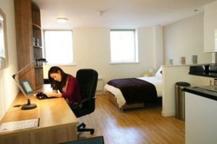 Room 9 of 9