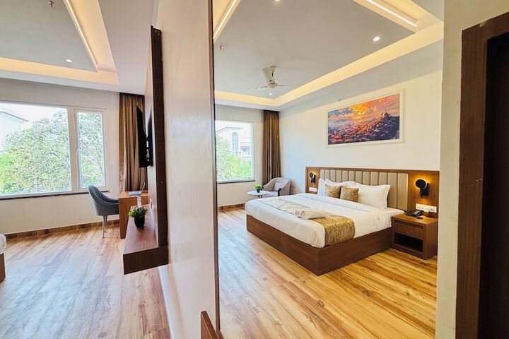Arth Suites Lucknow Gomti Nagar