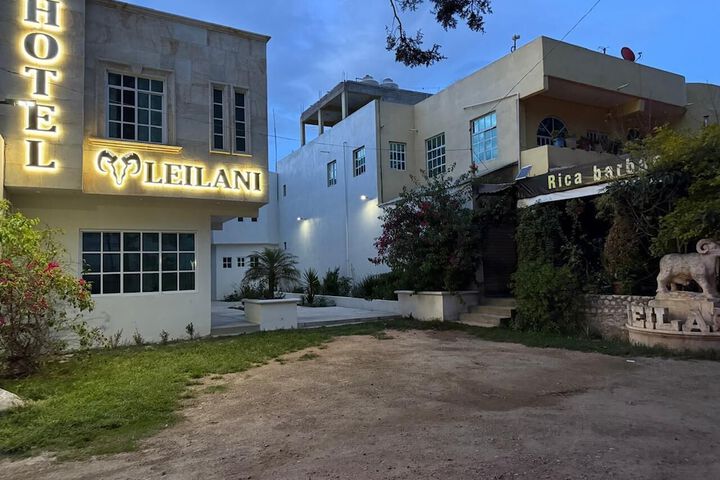 Hotel 5 of 7