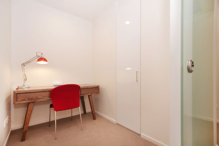 Room 52 of 74