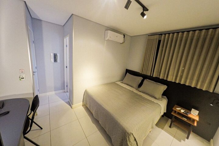 Room 19 of 33