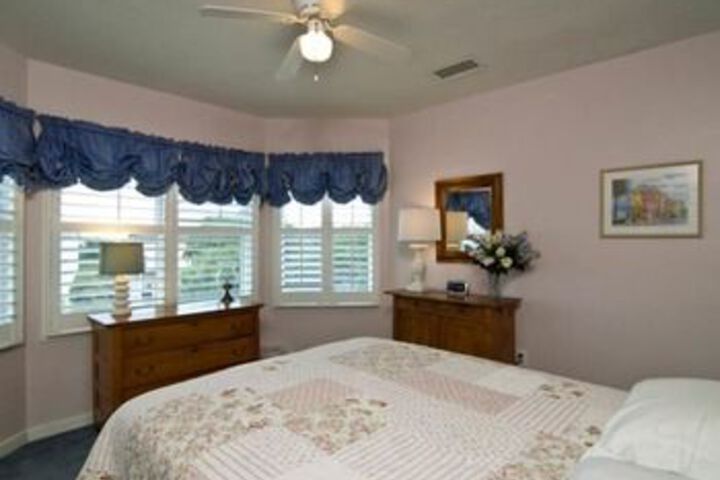 Room 18 of 37