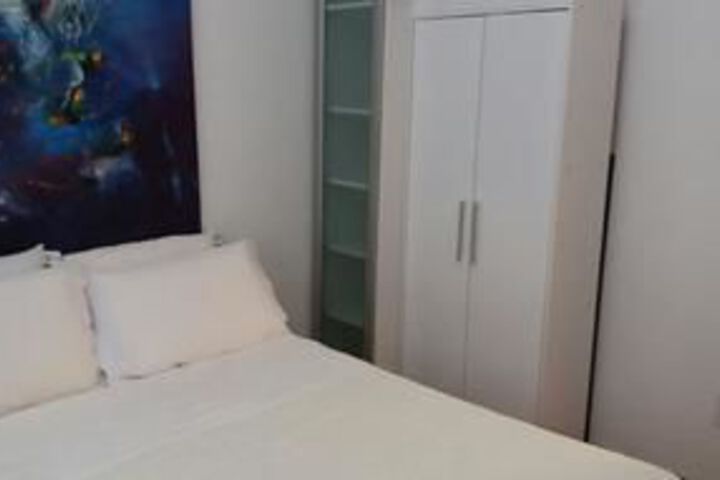 Room 18 of 34