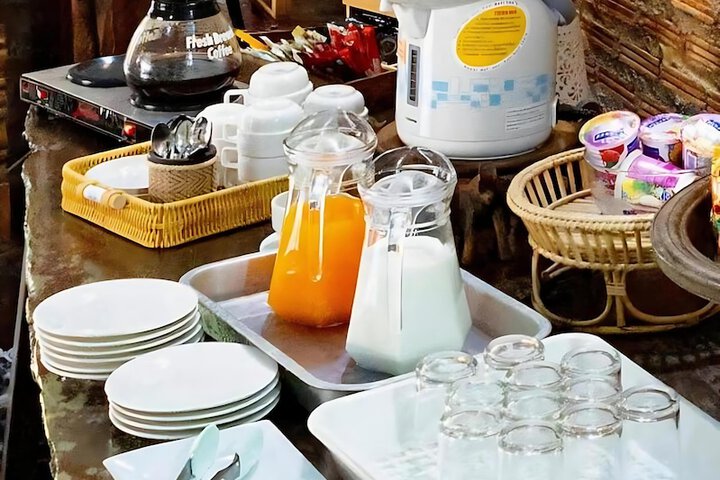 Breakfast/Coffee Service 61 of 96