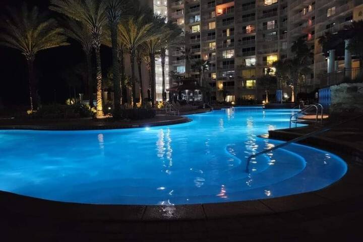 Pool 25 of 47