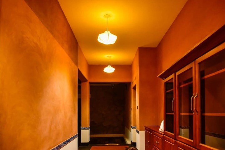 Ballroom/Hall 15 of 19