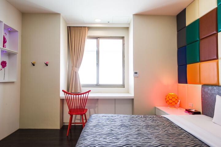 Room 15 of 51
