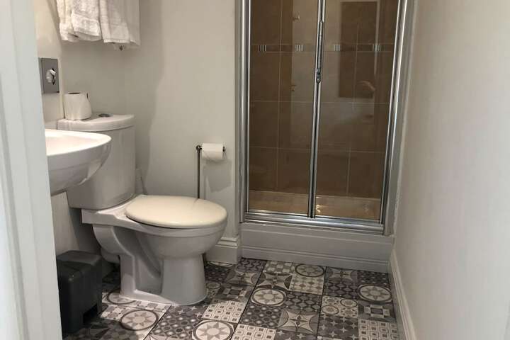 Room 16 of 29