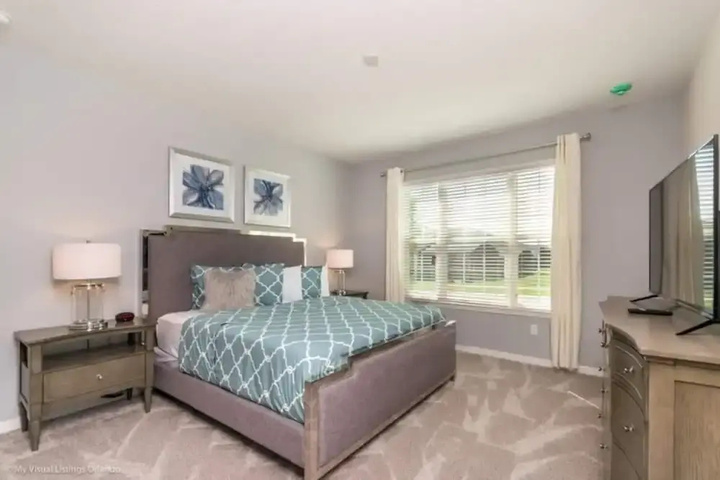 Room 5 of 26