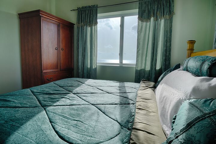 Room 7 of 35