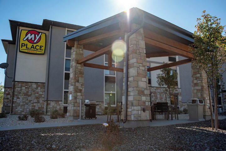 BBQ/picnic area