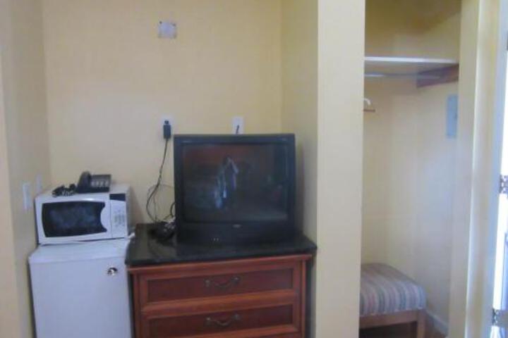 Relax Inn Tyler