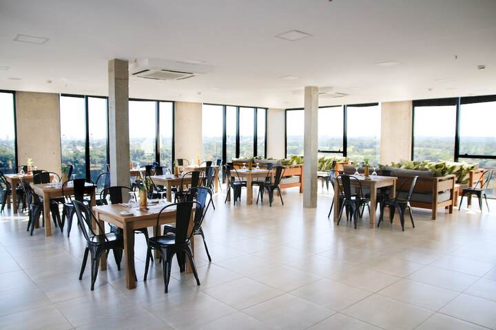 Dining 55 of 89