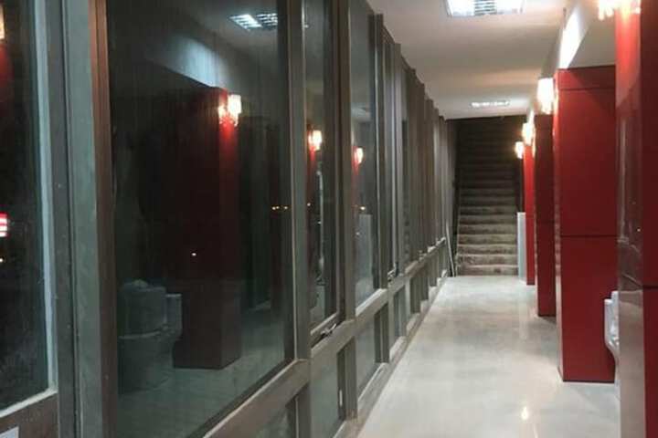 Ballroom/Hall 18 of 22