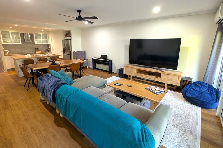 Room 53 of 112