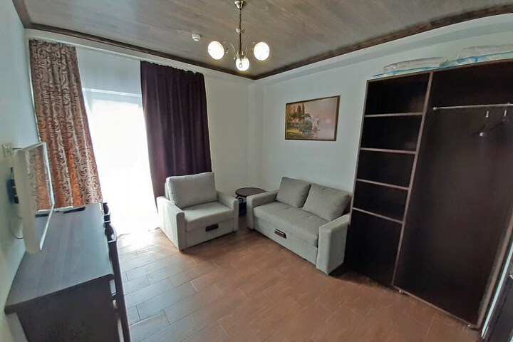 Room 18 of 47